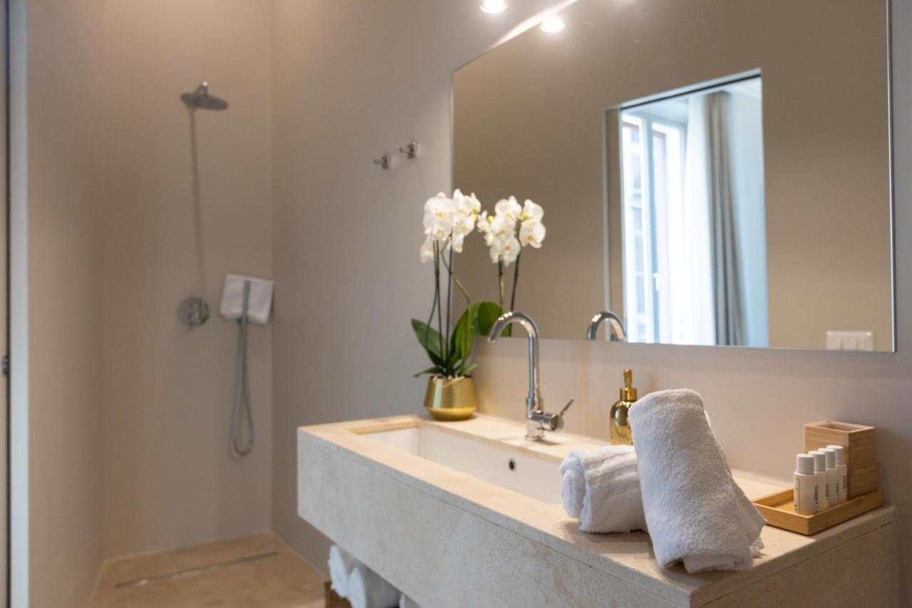 Domus 21 Luxury Suites Рим Екстериор снимка