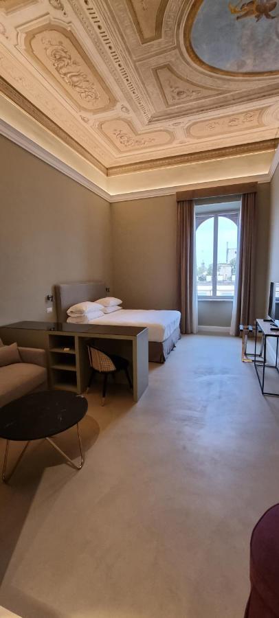 Domus 21 Luxury Suites Рим Екстериор снимка