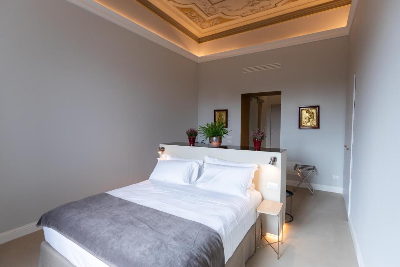 Domus 21 Luxury Suites Рим Екстериор снимка