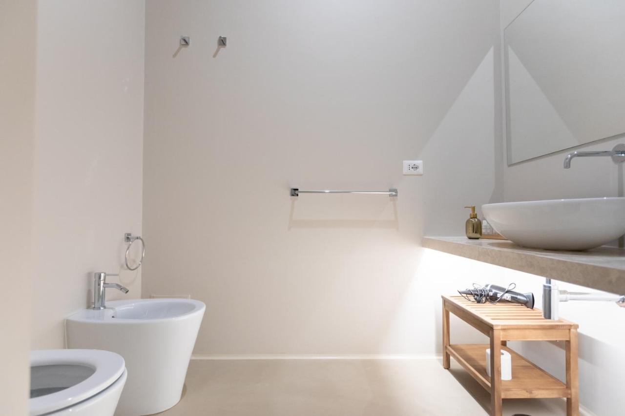 Domus 21 Luxury Suites Рим Екстериор снимка