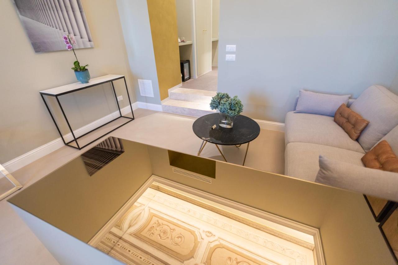 Domus 21 Luxury Suites Рим Екстериор снимка